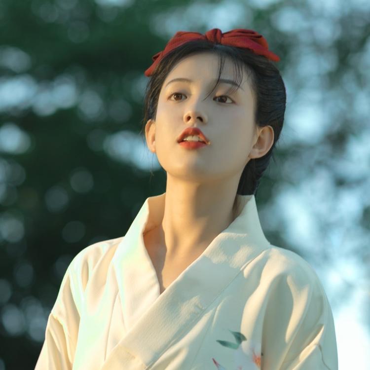 武井咲（饰 神谷熏） - 综艺未删减在线观看 - 手机追剧